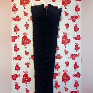 Fashion Nova black “All Ruched & Ready” Midi Dress Size Large